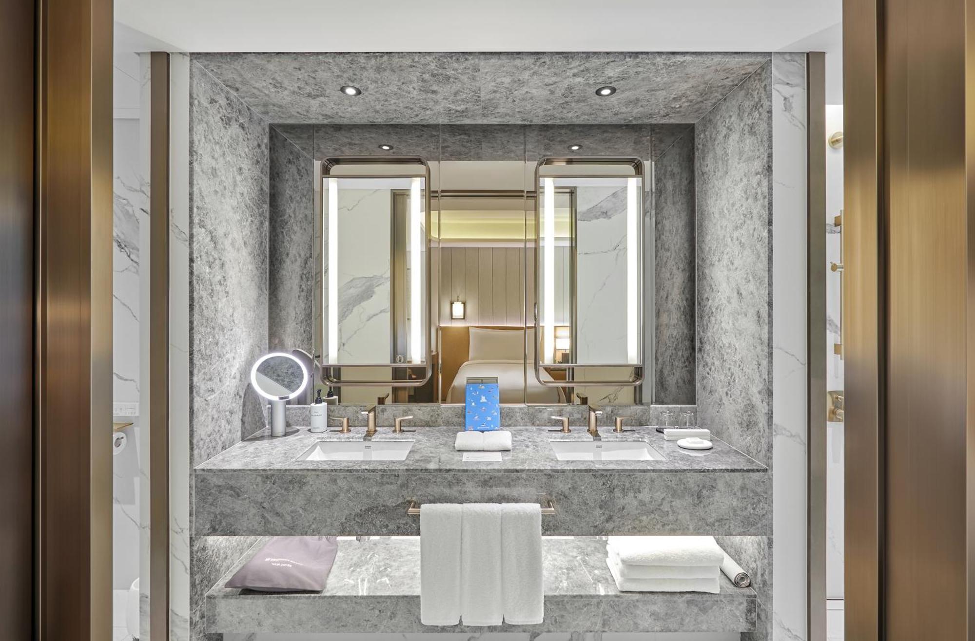 Wyndham Grand Busan Bagian luar foto