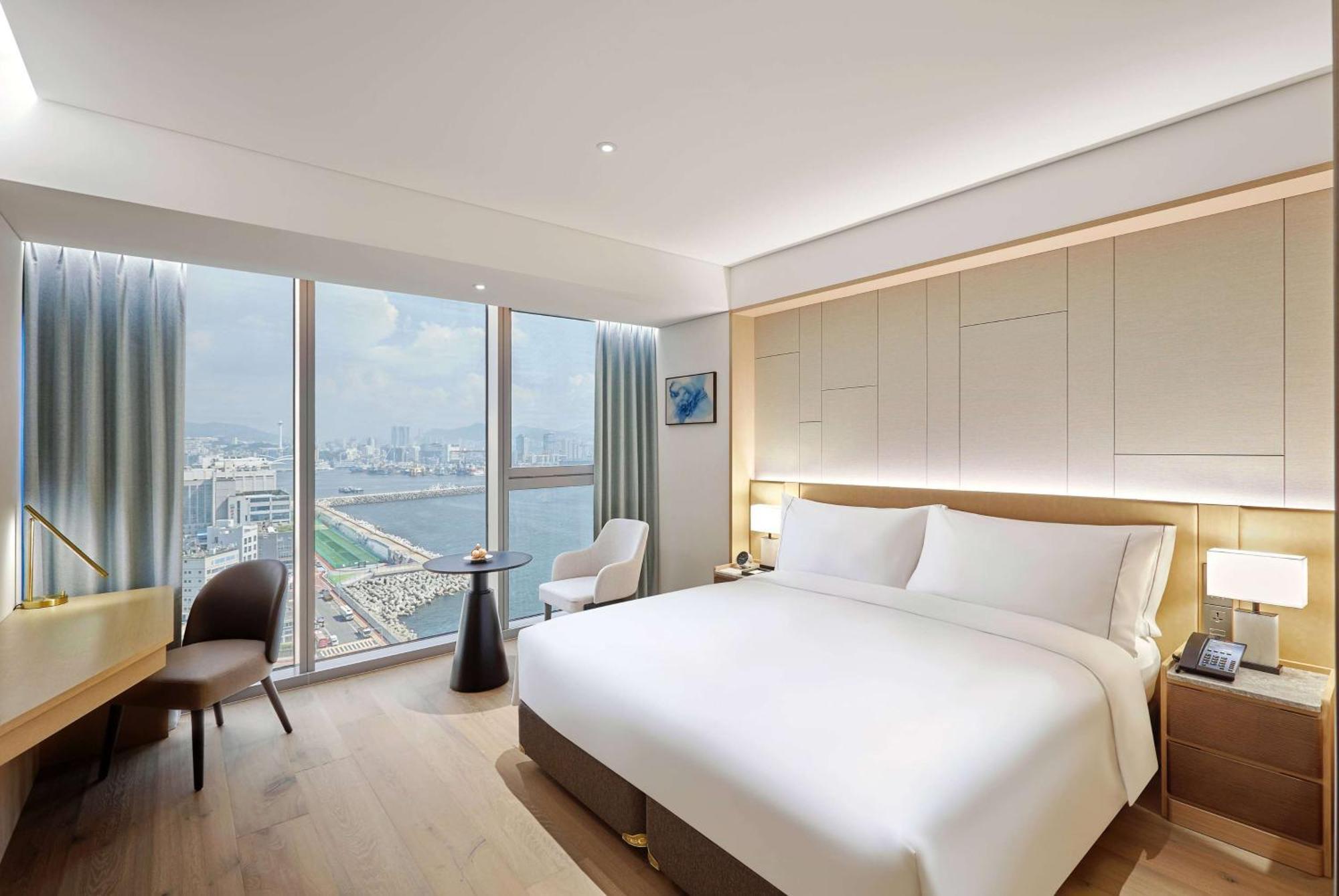 Wyndham Grand Busan Bagian luar foto